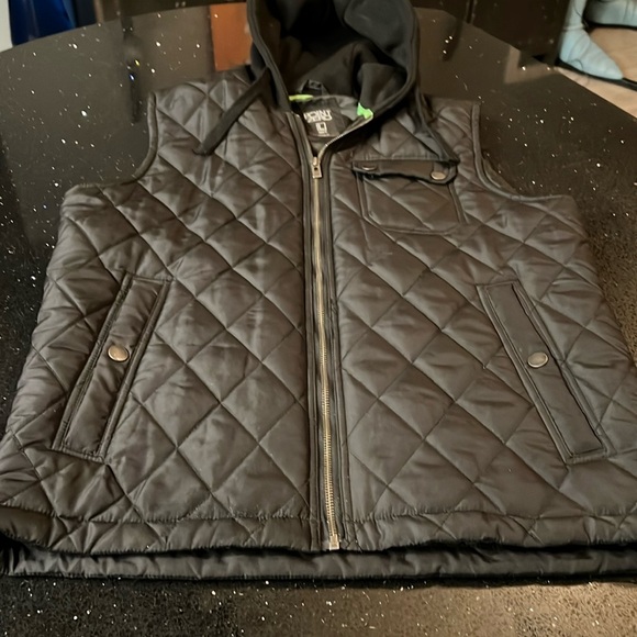 Point Zero Quilted Puff Vest with hoodie - L - Picture 1 of 5